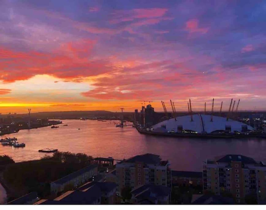 London Skylineviews 2 Bed 2 Bath Flat Near Canary Wharf, O2 & Excel Exterior foto